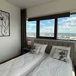 아파트 Olszynki Sky 25 *